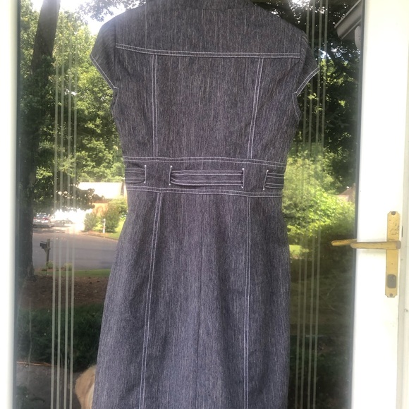 Jean button down dress - Picture 2 of 4